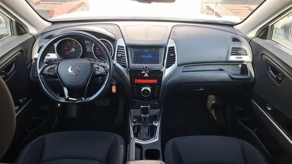 Ssangyong Tivoli 1.6D 4WD DREAM AUTOMATICO 03/2019-photo-11