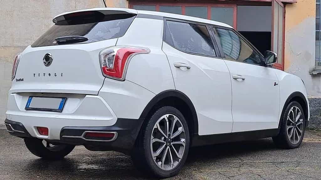 Ssangyong Tivoli 1.6D 4WD DREAM AUTOMATICO 03/2019-photo-3