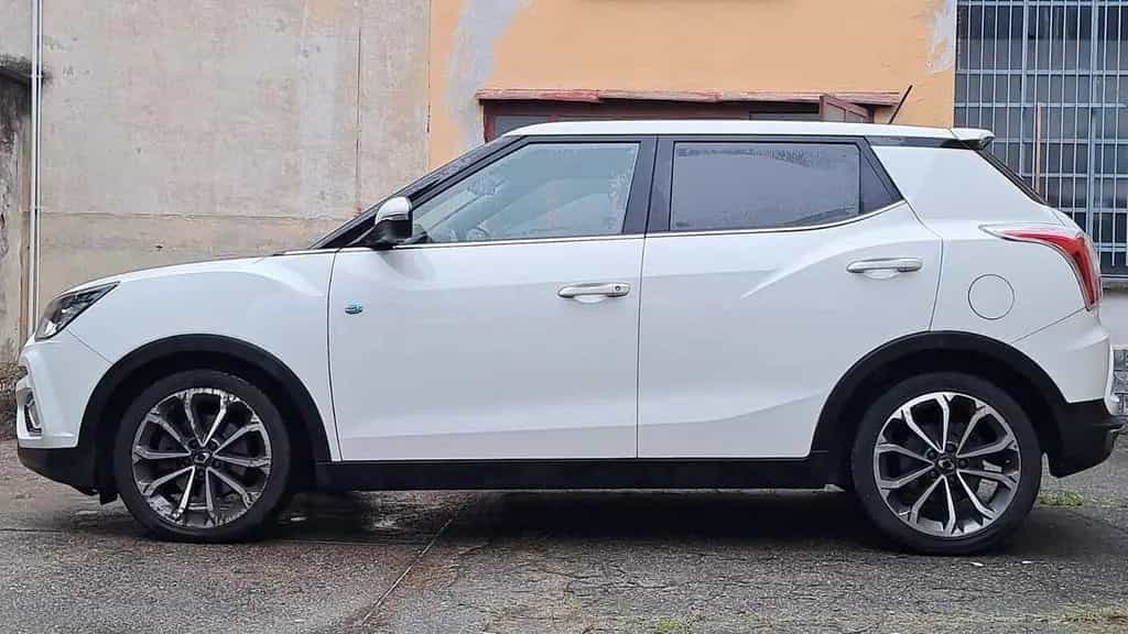 Ssangyong Tivoli 1.6D 4WD DREAM AUTOMATICO 03/2019-photo-4