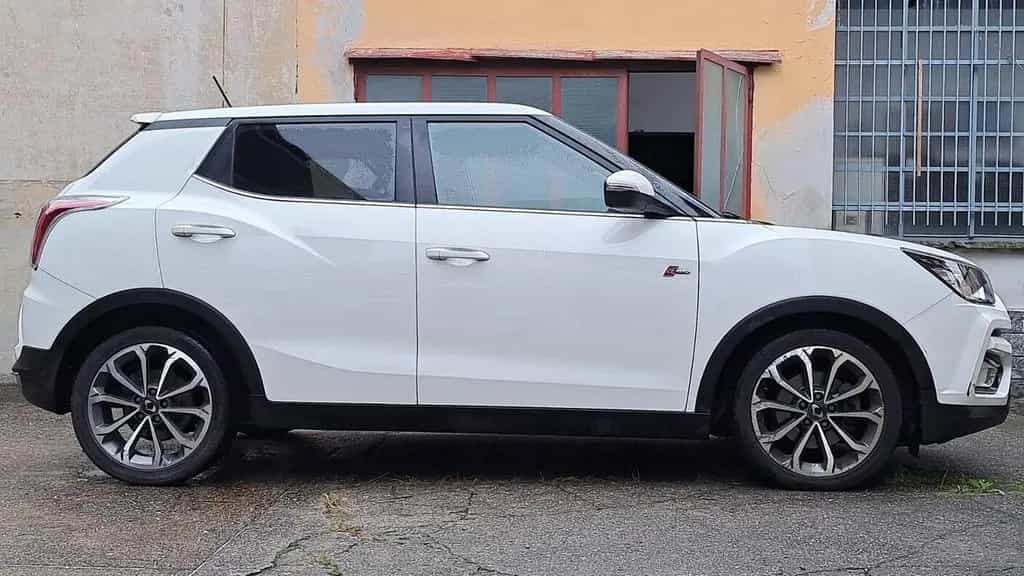 Ssangyong Tivoli 1.6D 4WD DREAM AUTOMATICO 03/2019-photo-5
