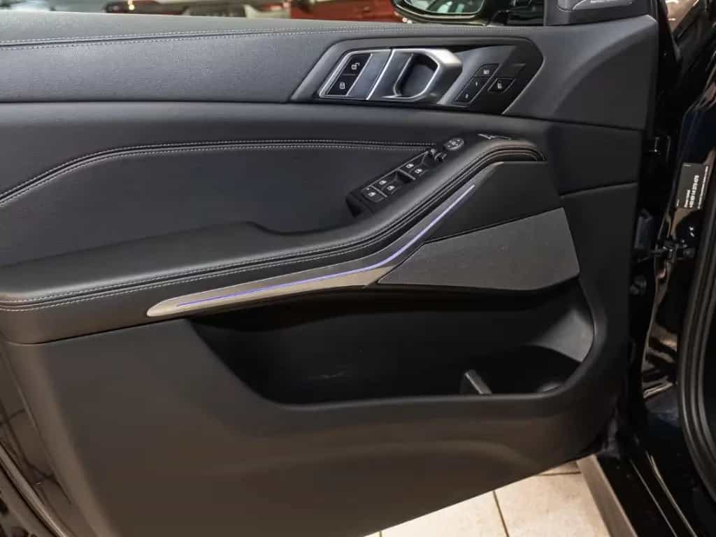BMW X5 40dMSport+AHK+Navi+StandHZG+HUD+Leder+e-Sitze 09/2022-photo-5