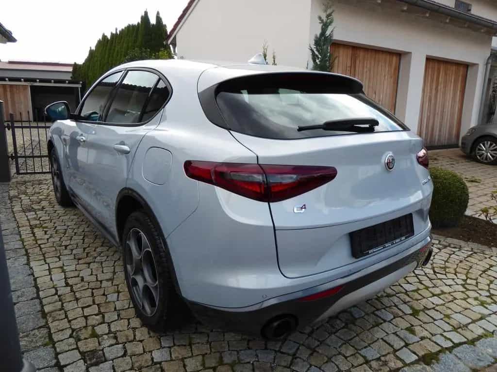 Alfa Romeo Stelvio 2.0 Turbo 16V 206 kW Ti AT8-Q4 04/2023-photo-5