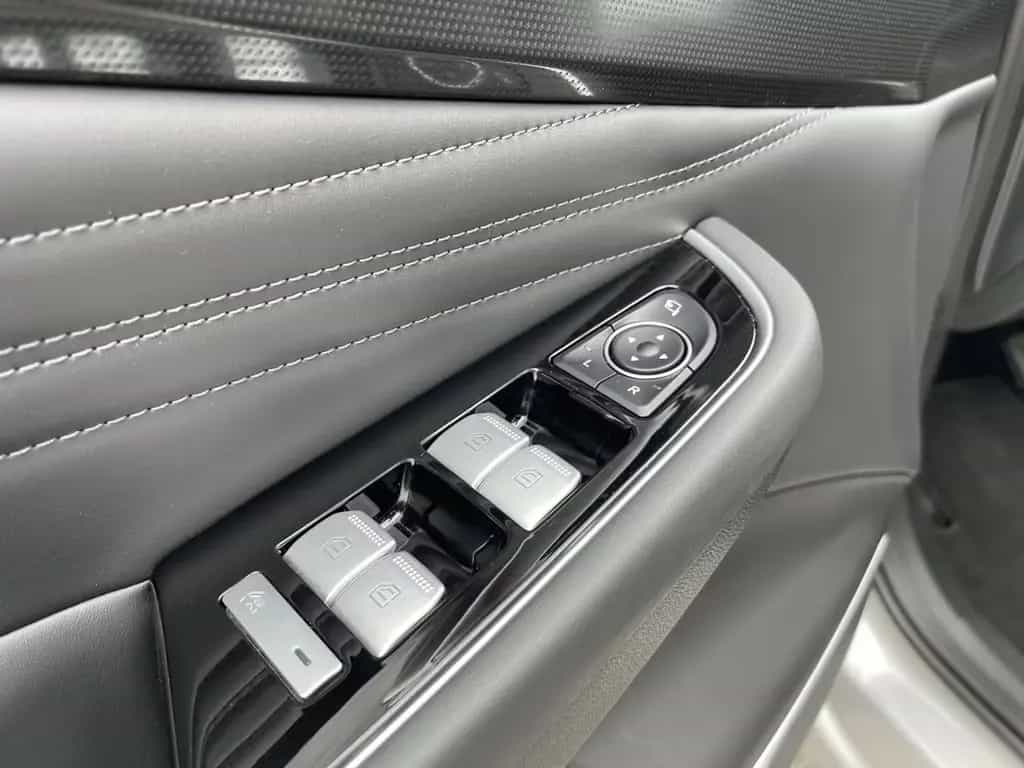 BAIC Beijing X75 PANO Leder CarPlay SHZ inkl. ÜBF STM 10/2025-photo-13