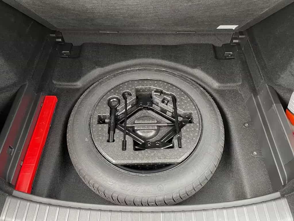 BAIC Beijing X75 PANO Leder CarPlay SHZ inkl. ÜBF STM 10/2025-photo-22