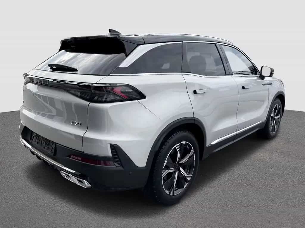 BAIC Beijing X75 PANO Leder CarPlay SHZ inkl. ÜBF STM 10/2025-photo-4