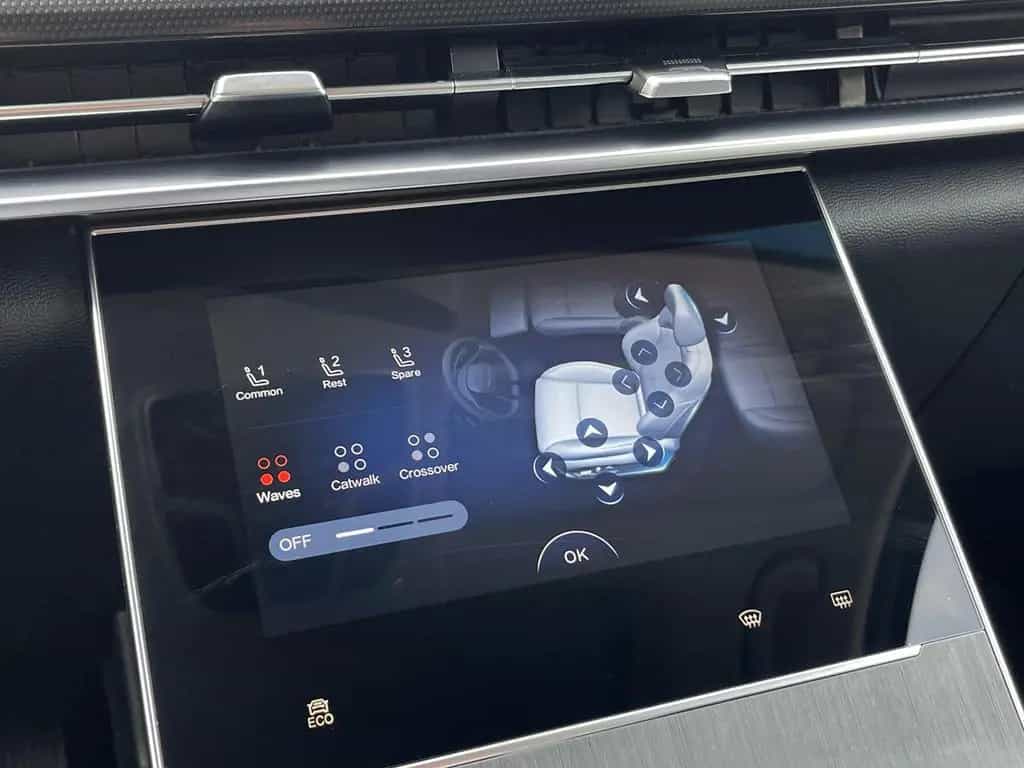 BAIC Beijing X75 PANO Leder CarPlay SHZ inkl. ÜBF STM 10/2025-photo-40