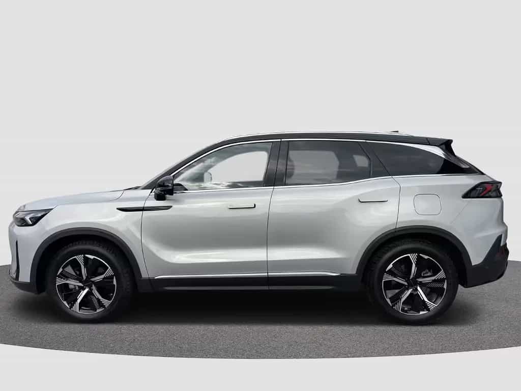 BAIC Beijing X75 PANO Leder CarPlay SHZ inkl. ÜBF STM 10/2025-photo-9