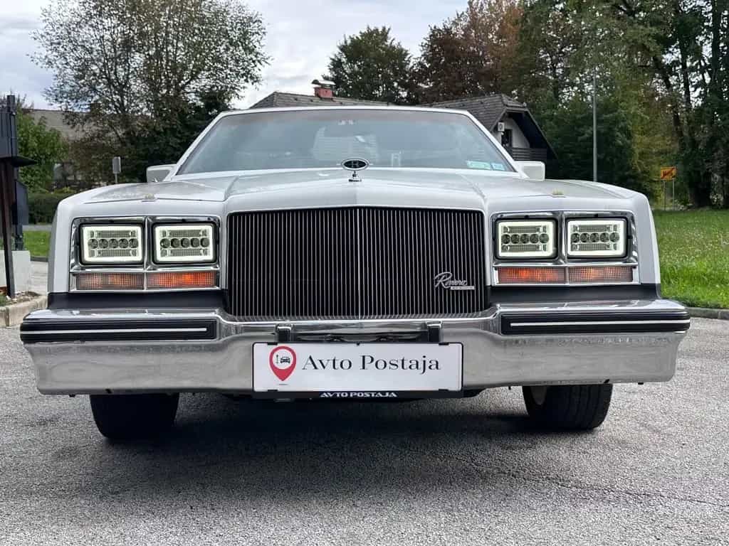 Buick Riviera 06/1983-photo-3