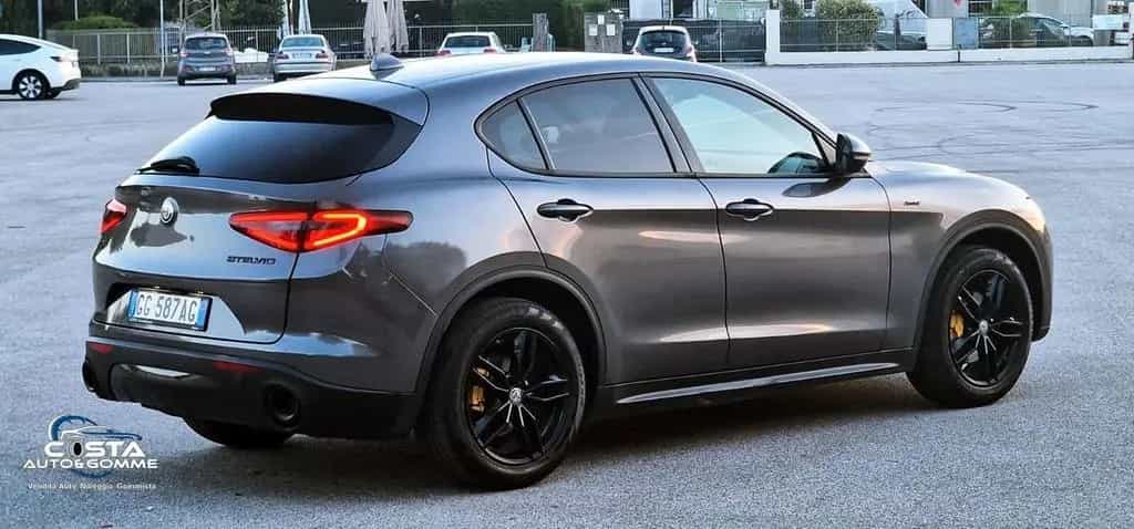 Alfa Romeo Stelvio 2.2 Turbodiesel 190 CV AT8 Q4 10/2021-photo-4