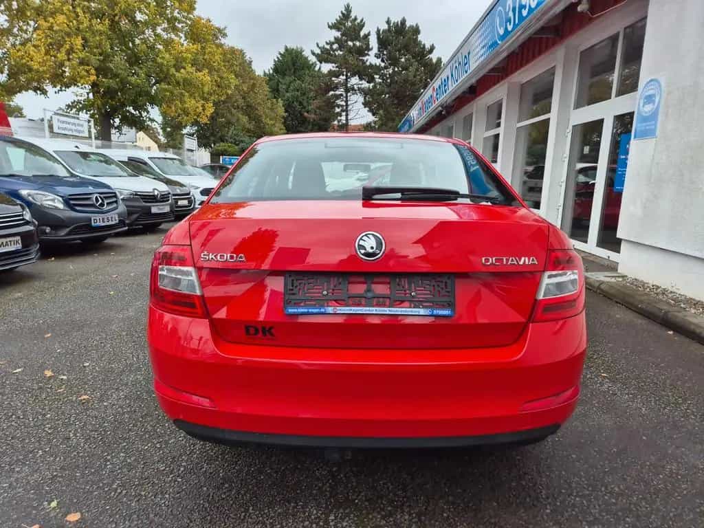 Skoda Octavia 1.2 TSI Lim. +Automatik+Klima+AHK 05/2016-photo-4