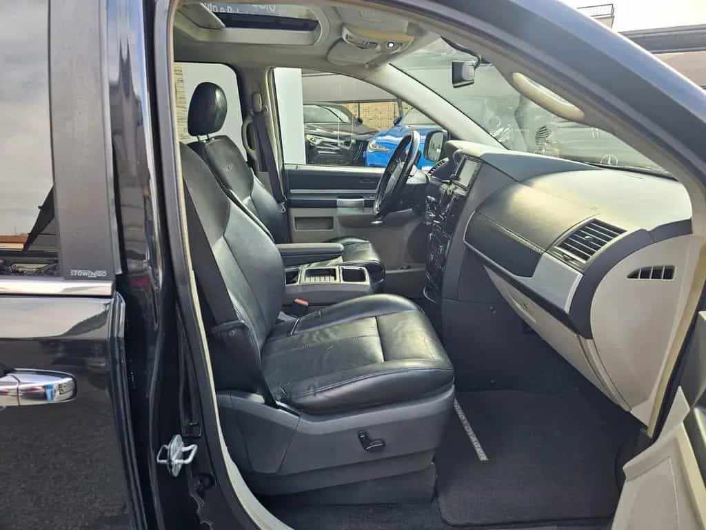 Chrysler Grand Voyager Voyager Grand 3.3 V6 cat Limited IMPIAN 09/2008-photo-12