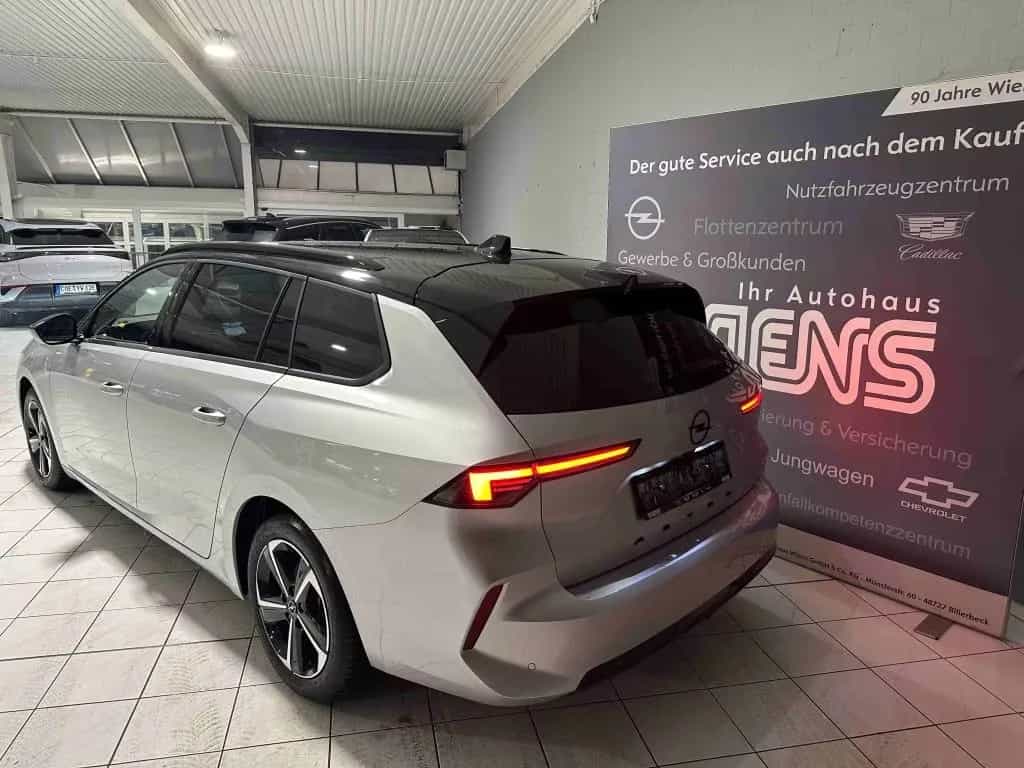 Opel Astra 10/2024-photo-7