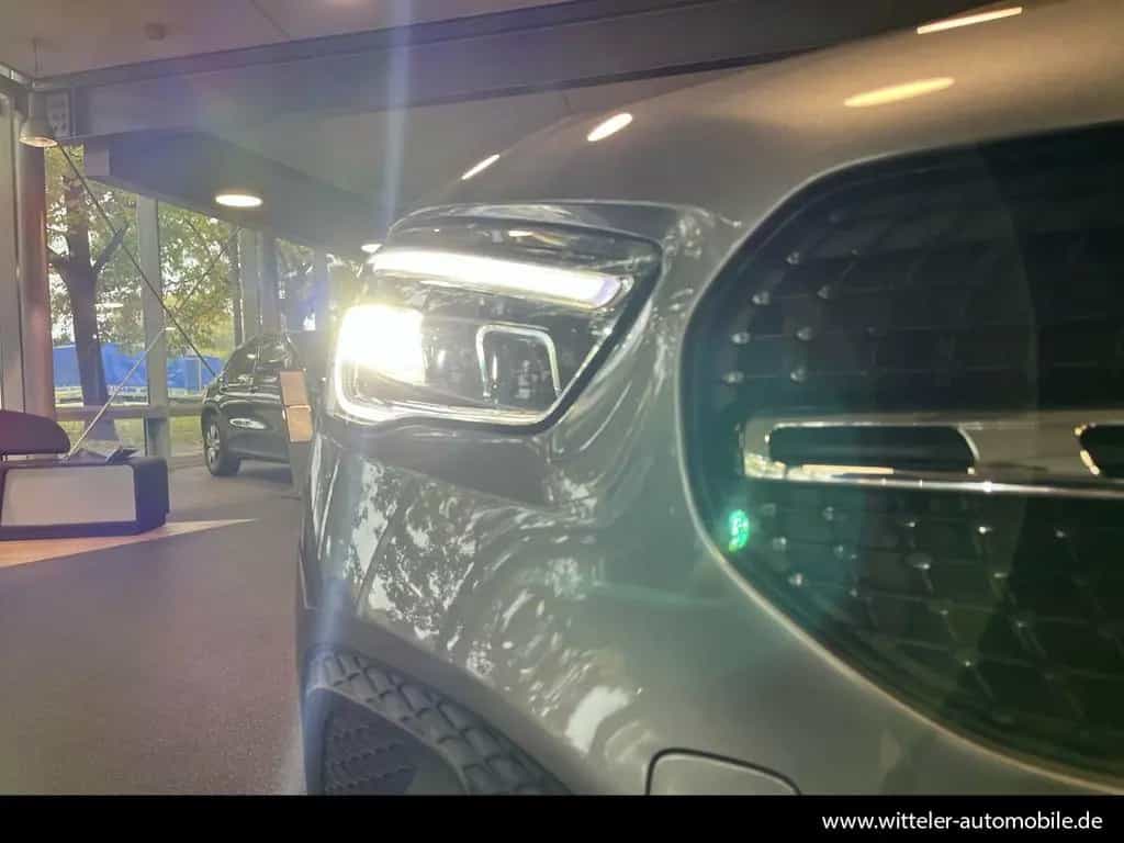 Mercedes-Benz GLA 220 d Progressive LED/360°/Night/Ambientebe. 09/2020-photo-14