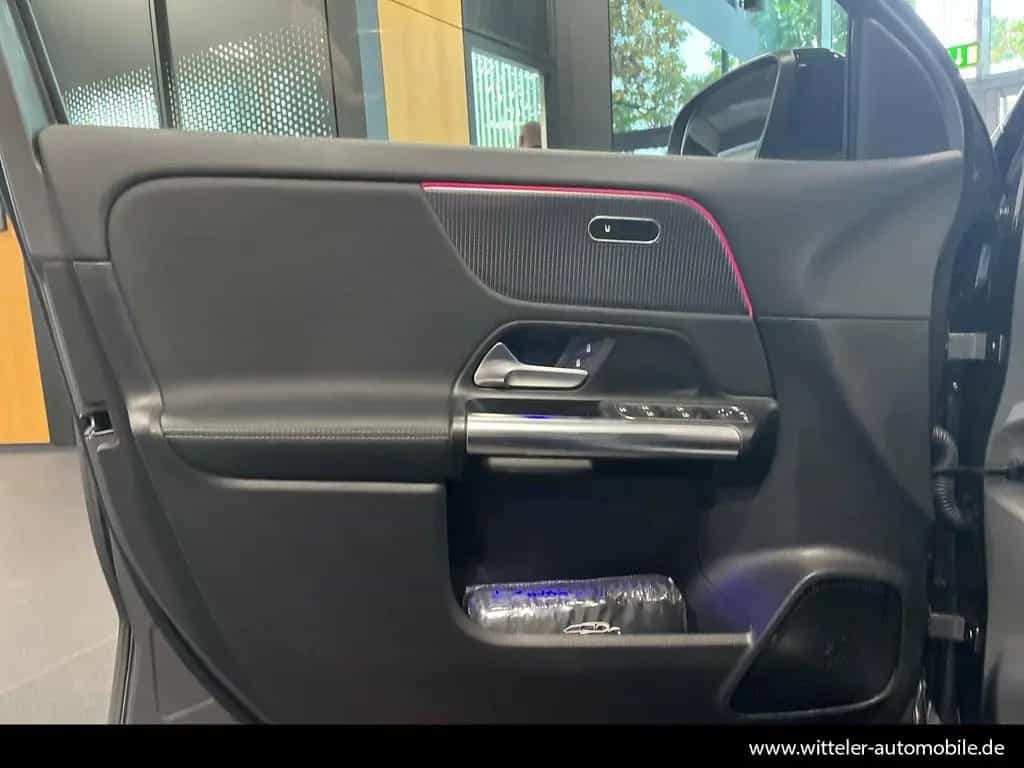 Mercedes-Benz GLA 220 d Progressive LED/360°/Night/Ambientebe. 09/2020-photo-16