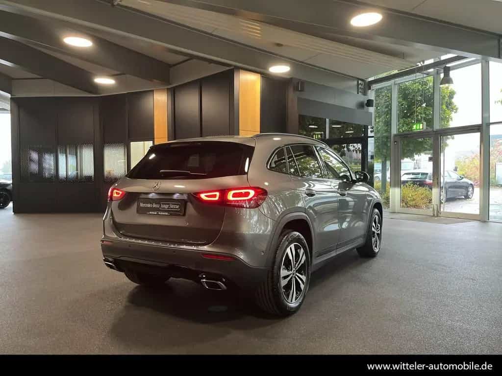Mercedes-Benz GLA 220 d Progressive LED/360°/Night/Ambientebe. 09/2020-photo-9