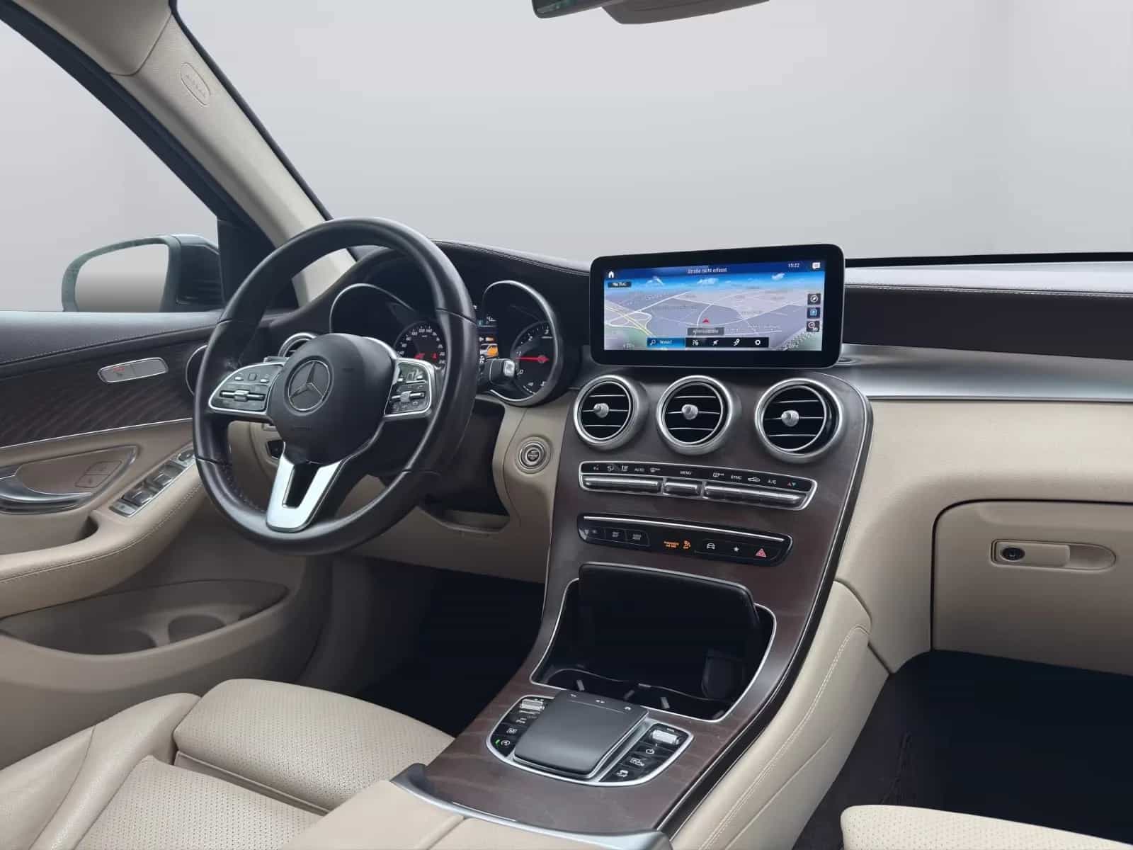 Mercedes-Benz GLC-Class 300 09/2019-photo-11