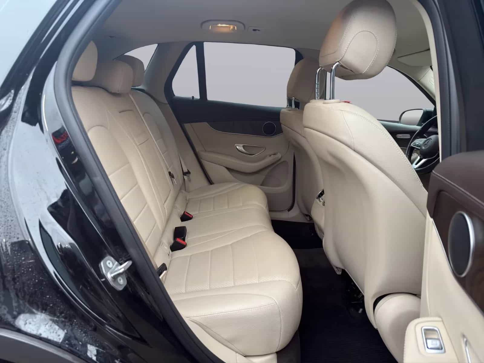 Mercedes-Benz GLC-Class 300 09/2019-photo-19