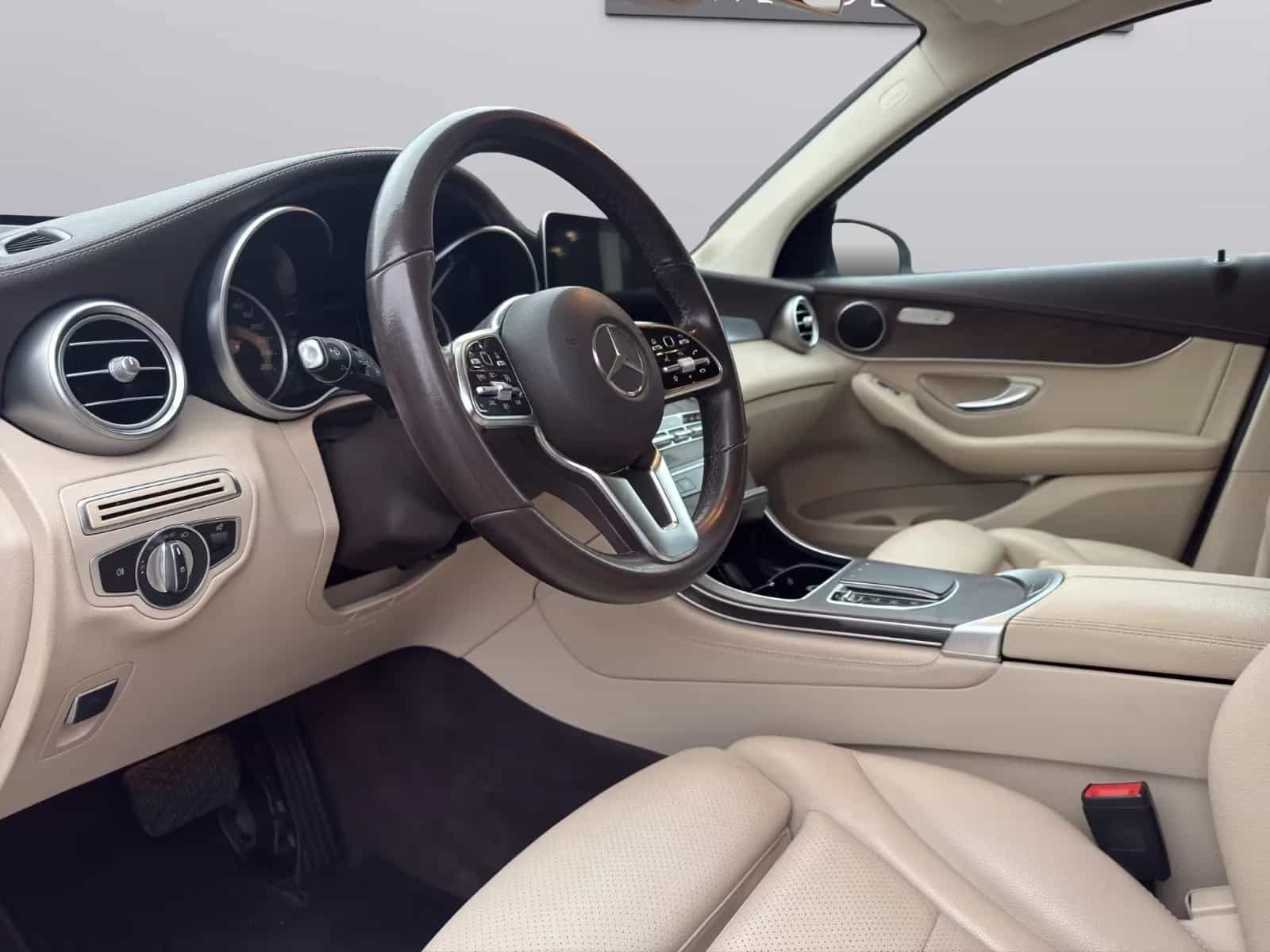 Mercedes-Benz GLC-Class 300 09/2019-photo-8