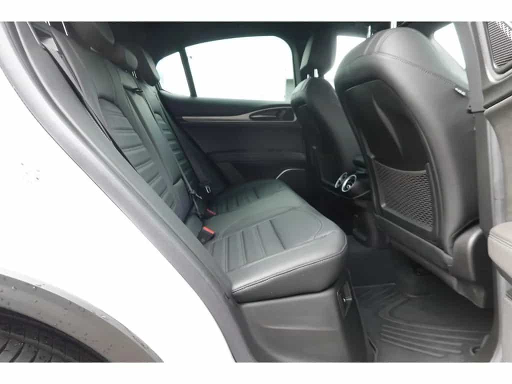 Alfa Romeo Stelvio Q4 Sprint 2.0 Turbo 16V  AHK-el. klappb. 08/2022-photo-11