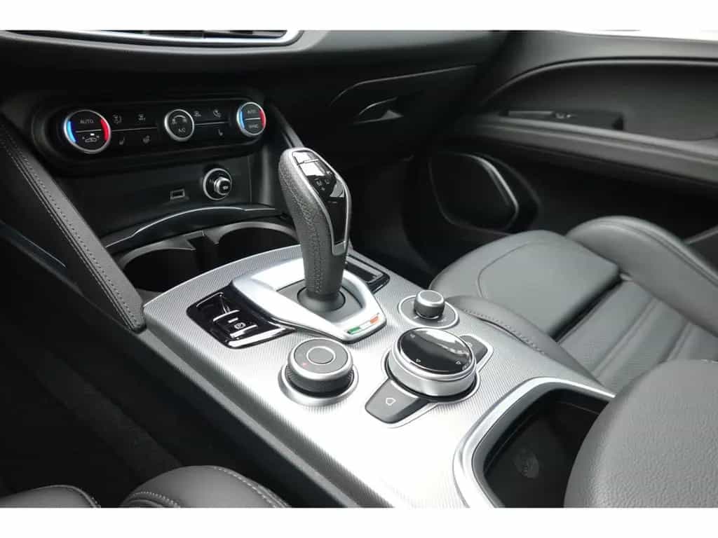 Alfa Romeo Stelvio Q4 Sprint 2.0 Turbo 16V  AHK-el. klappb. 08/2022-photo-24