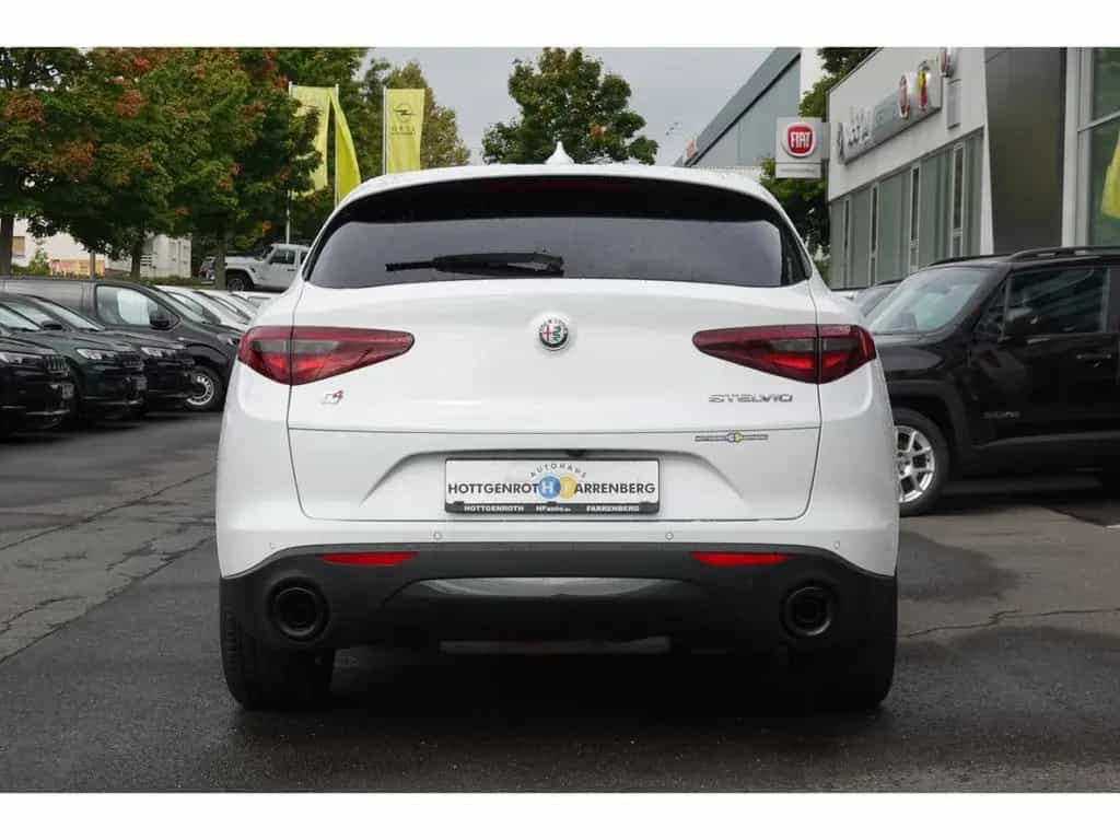 Alfa Romeo Stelvio Q4 Sprint 2.0 Turbo 16V  AHK-el. klappb. 08/2022-photo-6