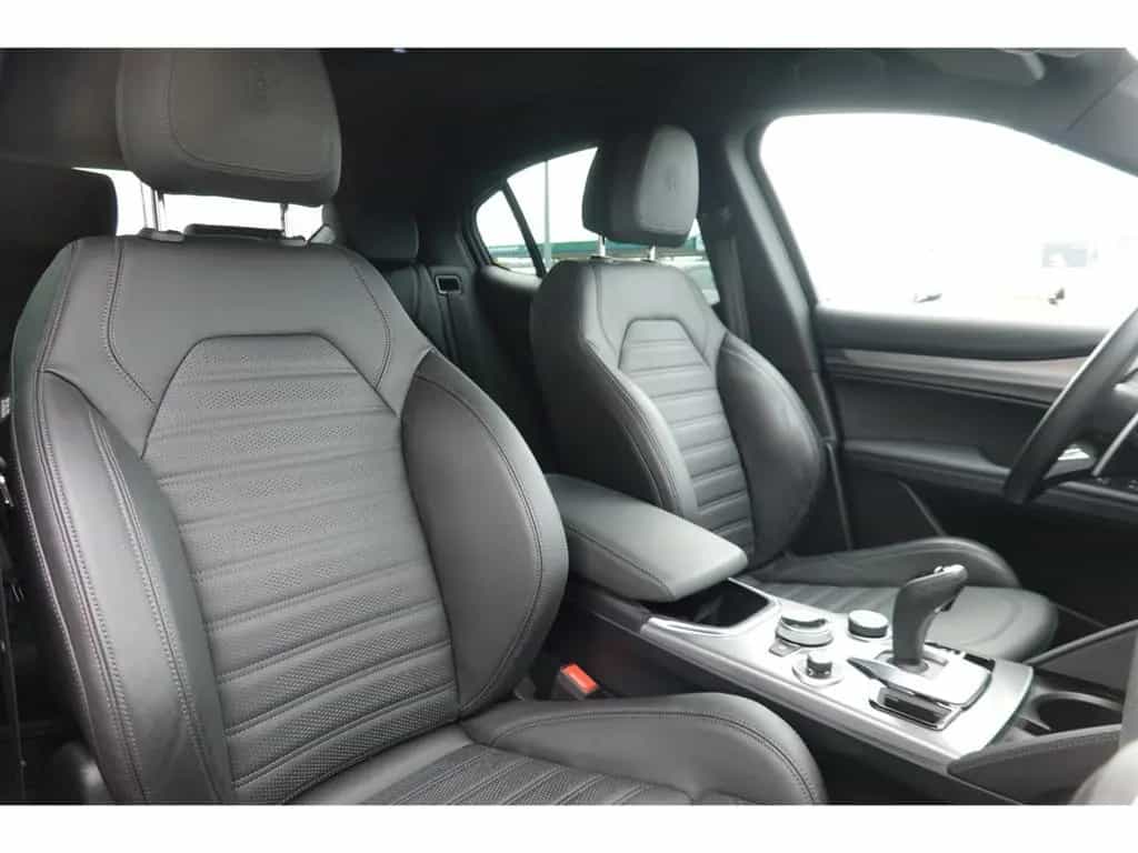 Alfa Romeo Stelvio Q4 Sprint 2.0 Turbo 16V  AHK-el. klappb. 08/2022-photo-7