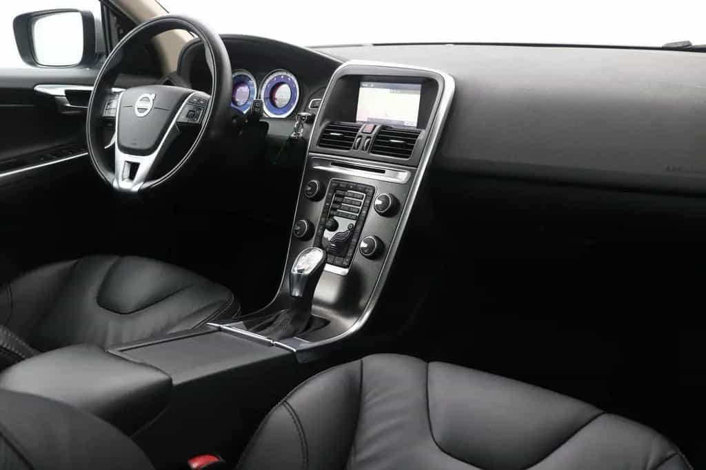 Volvo XC60 3.0 T6 AWD R-Design | ACC | panorama dach | 11/2012-photo-16