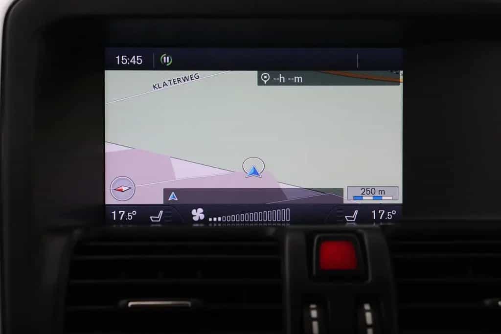 Volvo XC60 3.0 T6 AWD R-Design | ACC | panorama dach | 11/2012-photo-19