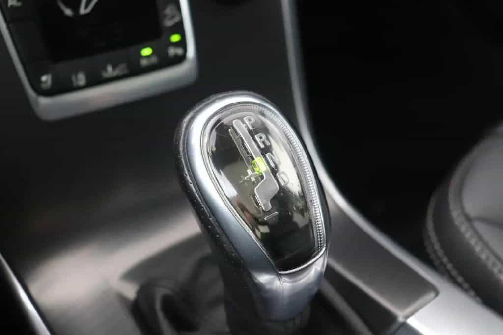 Volvo XC60 3.0 T6 AWD R-Design | ACC | panorama dach | 11/2012-photo-28