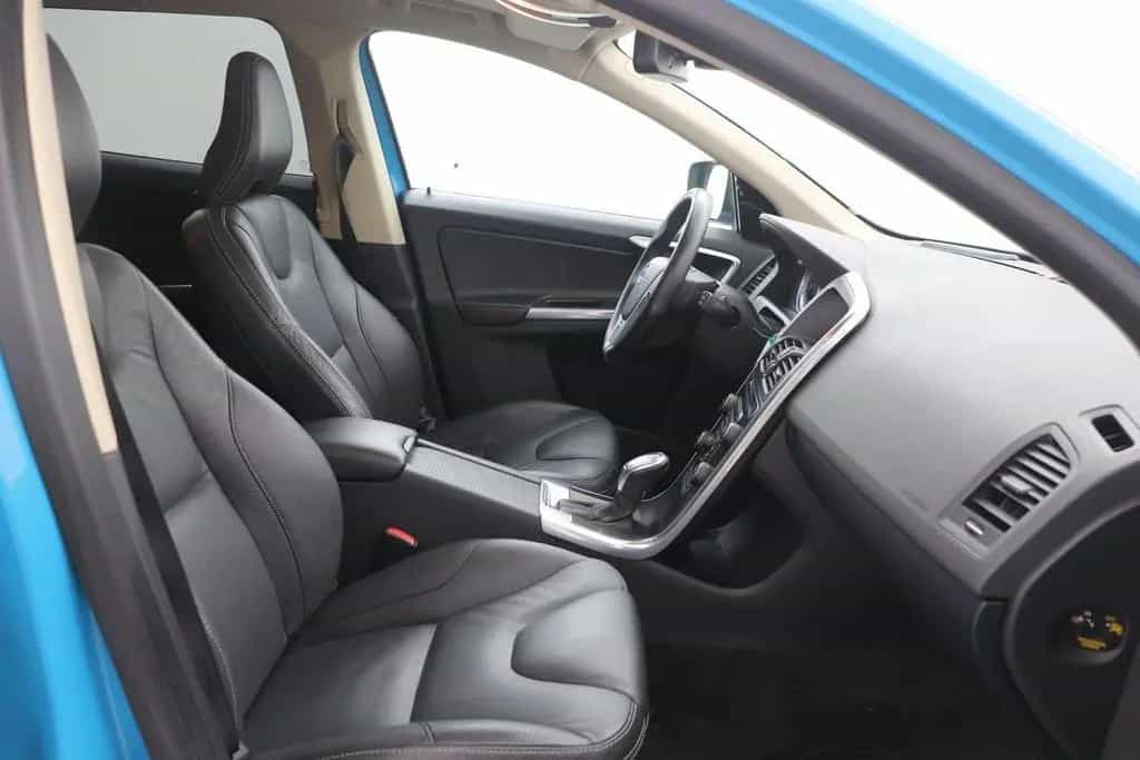 Volvo XC60 3.0 T6 AWD R-Design | ACC | panorama dach | 11/2012-photo-4