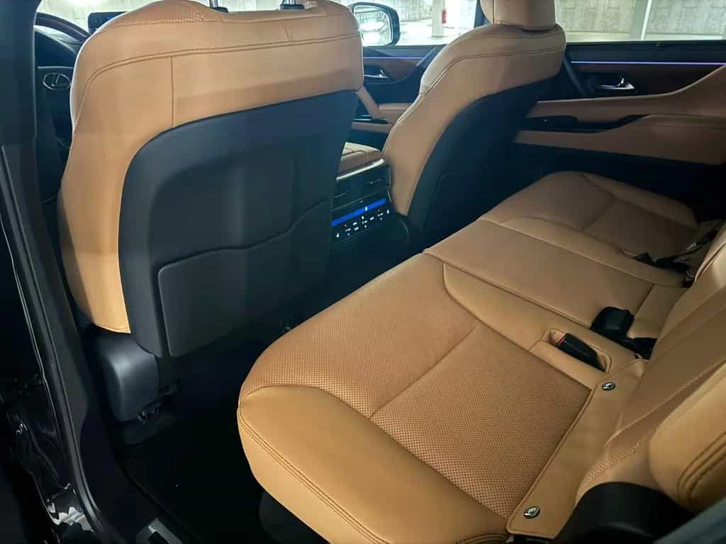 Lexus LX 500 2026+V6+SIGNATURE+EU+BERLIN+stock null-photo-16