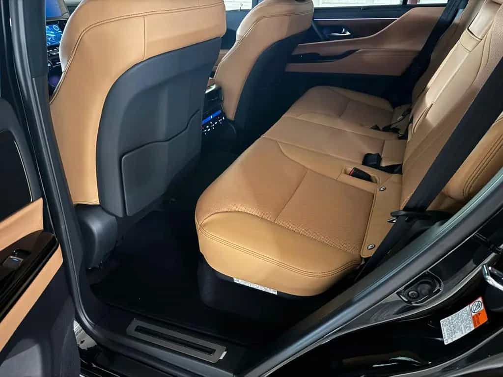 Lexus LX 500 2026+V6+SIGNATURE+EU+BERLIN+stock null-photo-17