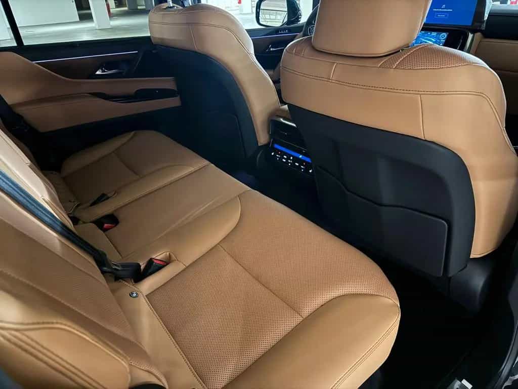 Lexus LX 500 2026+V6+SIGNATURE+EU+BERLIN+stock null-photo-18