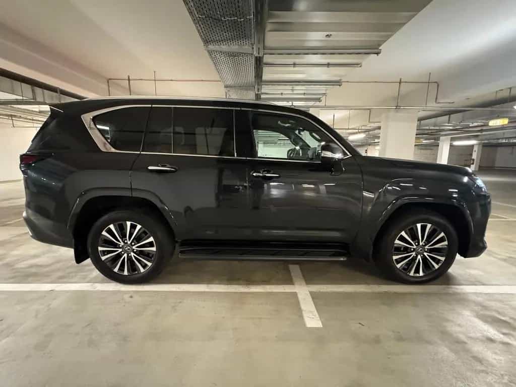 Lexus LX 500 2026+V6+SIGNATURE+EU+BERLIN+stock null-photo-8