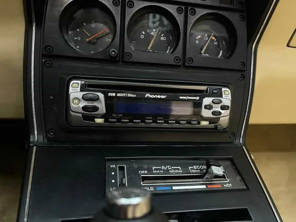 Corvette C3 Targa Automat Teilrestauriert *Kundenauftrag* 07/1979-photo-10