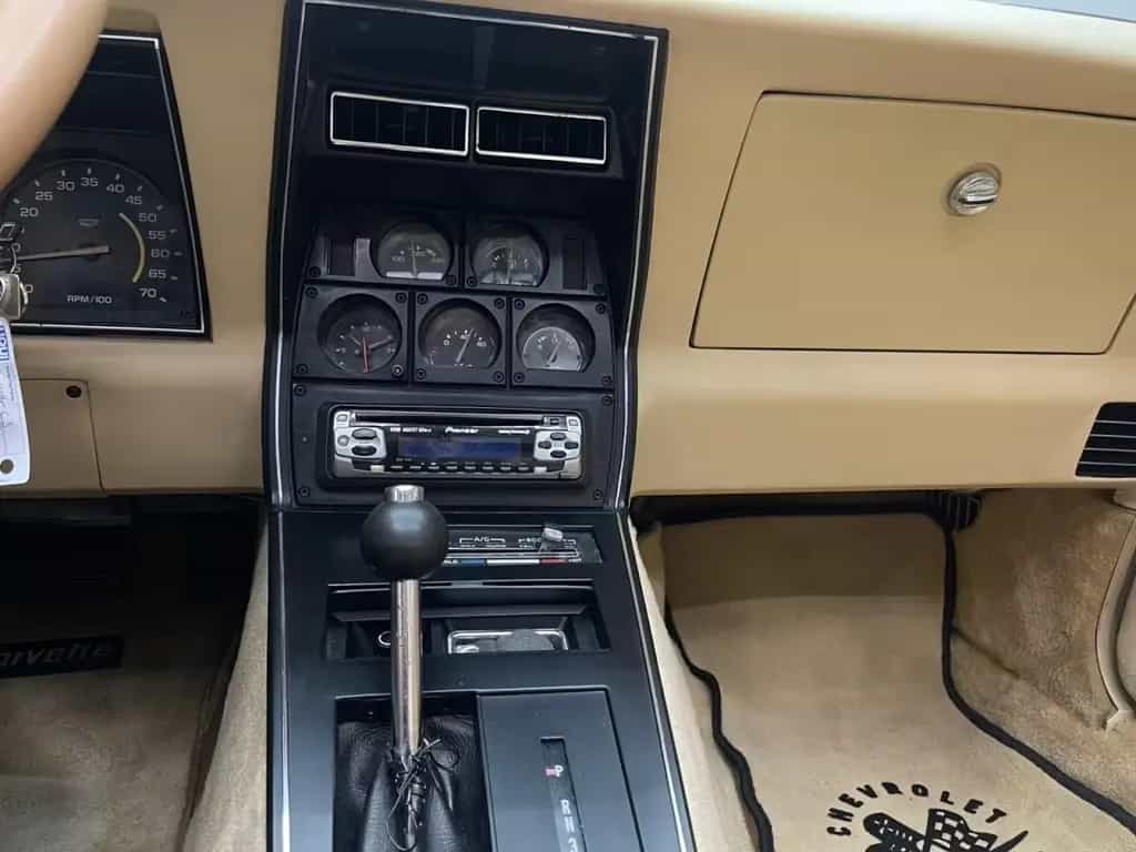 Corvette C3 Targa Automat Teilrestauriert *Kundenauftrag* 07/1979-photo-12