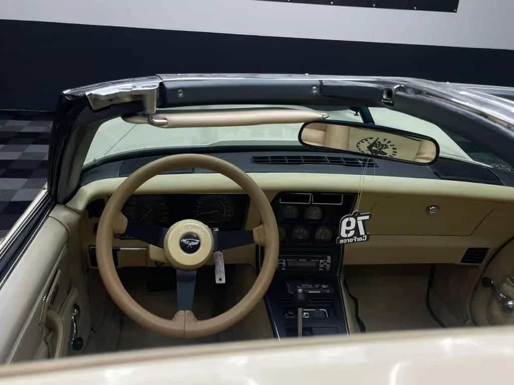 Corvette C3 Targa Automat Teilrestauriert *Kundenauftrag* 07/1979-photo-15