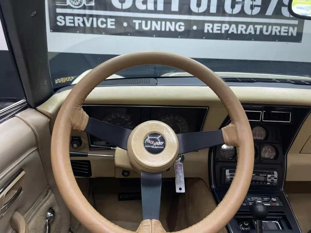 Corvette C3 Targa Automat Teilrestauriert *Kundenauftrag* 07/1979-photo-5