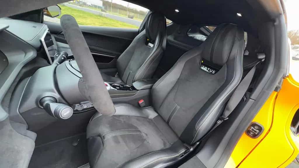 Lotus Emira V6 SE, Lotus am Ring by Komo-Tec GmbH null-photo-11