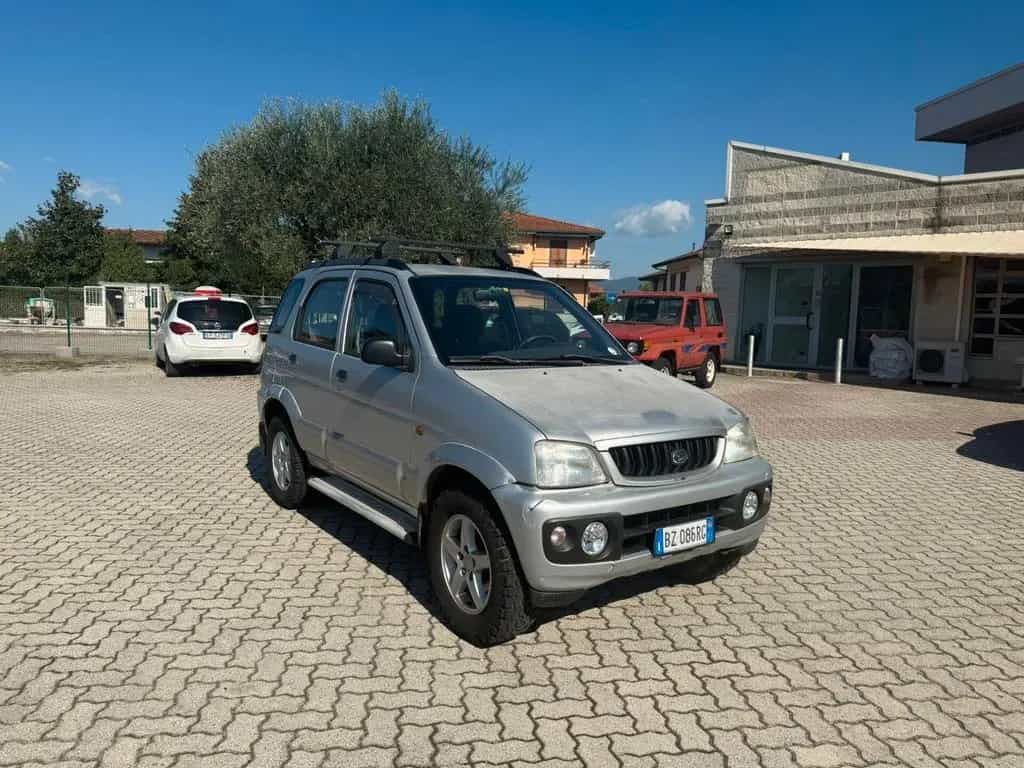 Daihatsu Terios 1.5 4WD B Easy Green Powered 10/2010-photo-3