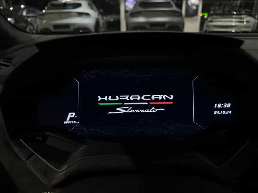 Lamborghini Huracán Sterrato "1 of 1499" 09/2024-photo-23