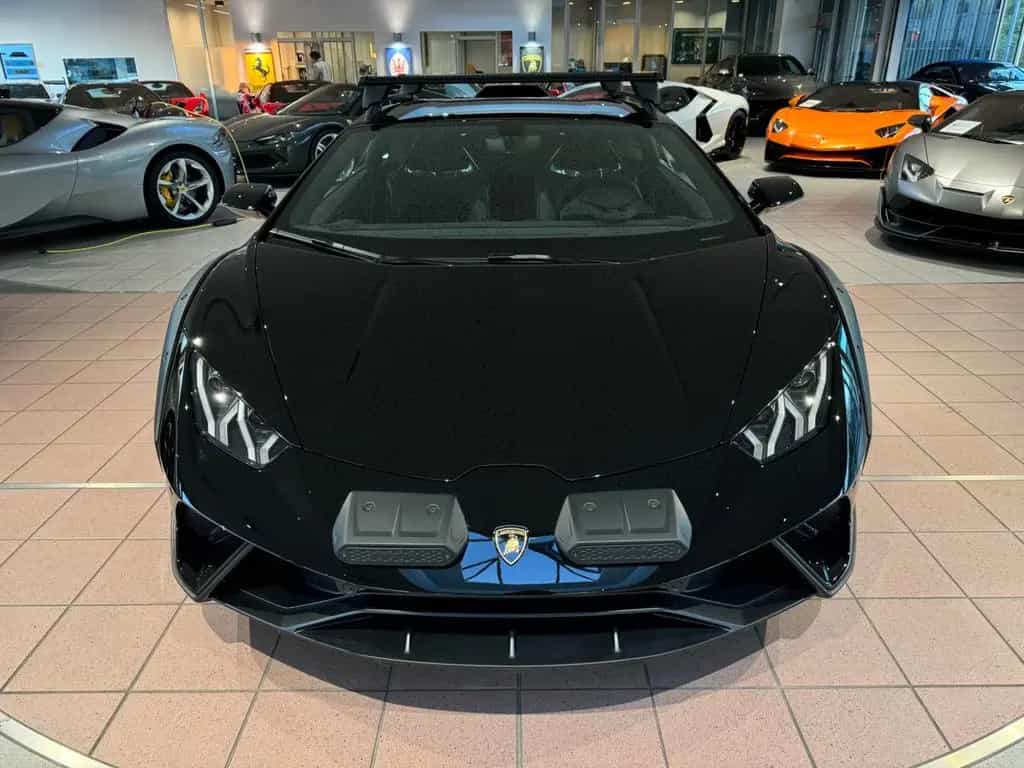 Lamborghini Huracán Sterrato "1 of 1499" 09/2024-photo-3