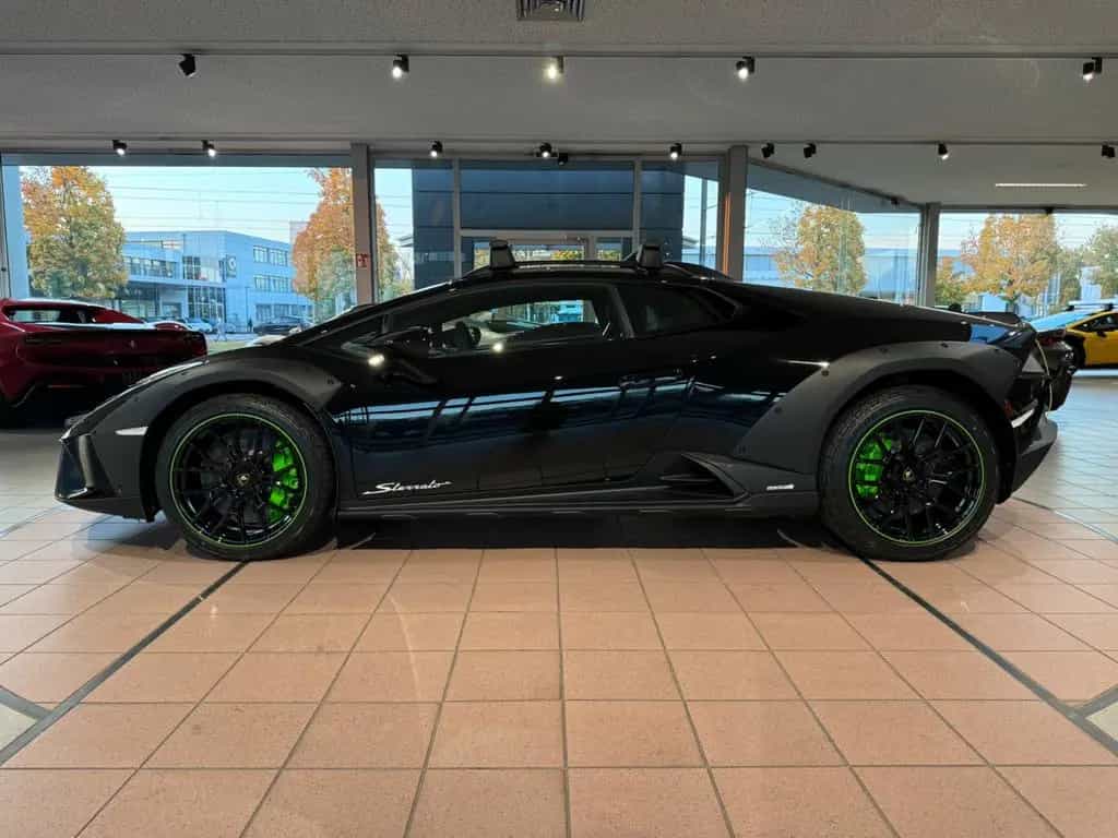 Lamborghini Huracán Sterrato "1 of 1499" 09/2024-photo-5