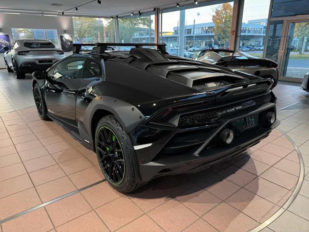 Lamborghini Huracán Sterrato "1 of 1499" 09/2024-photo-6