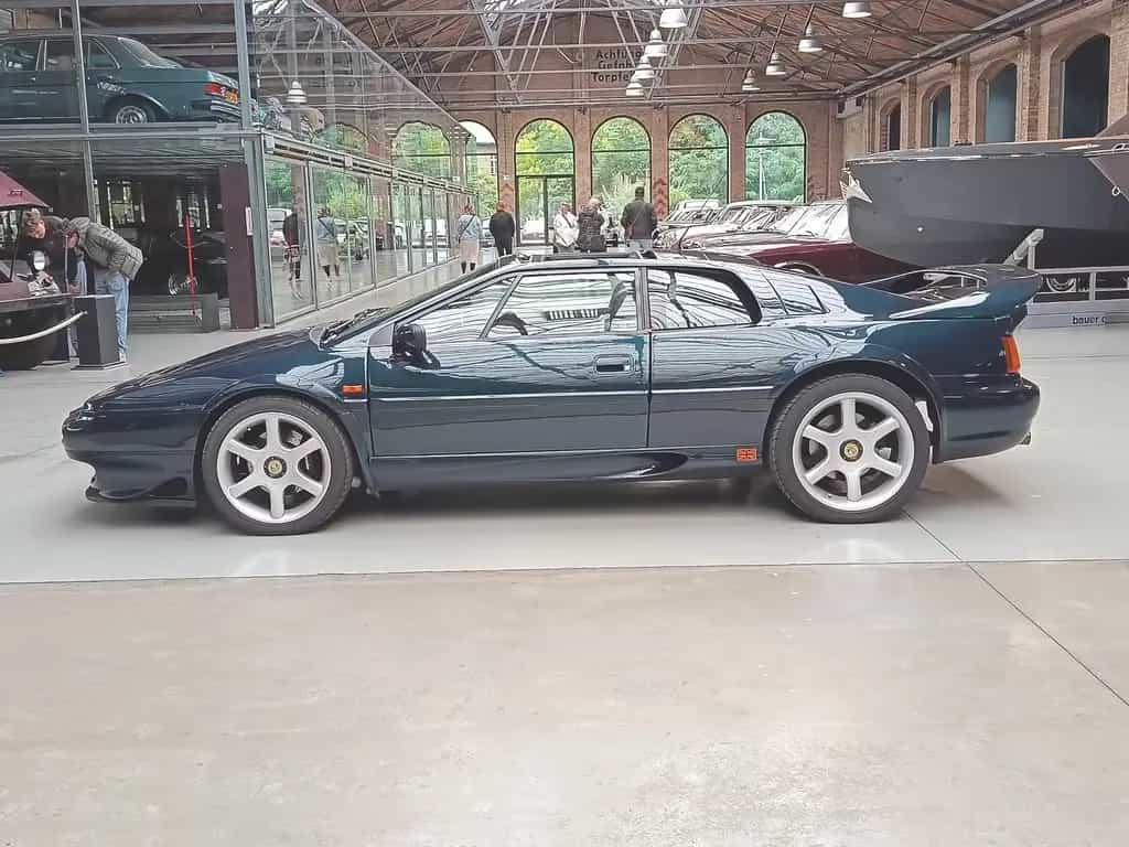 Lotus Esprit V8 GT - 1.Hand mit nur 66.000 km. 08/2001-photo-0