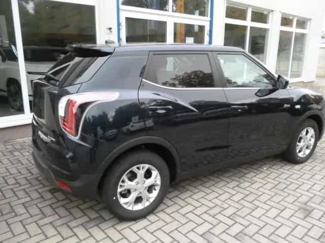KGM Tivoli Sondermodell AUTOMATIC 1,5 null-photo-2