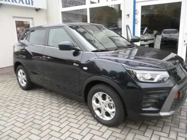 KGM Tivoli Sondermodell AUTOMATIC 1,5 null-photo-4