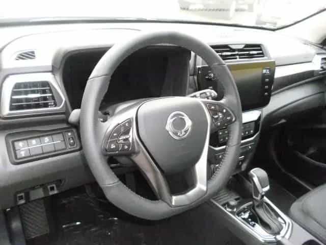 KGM Tivoli Sondermodell AUTOMATIC 1,5 null-photo-5