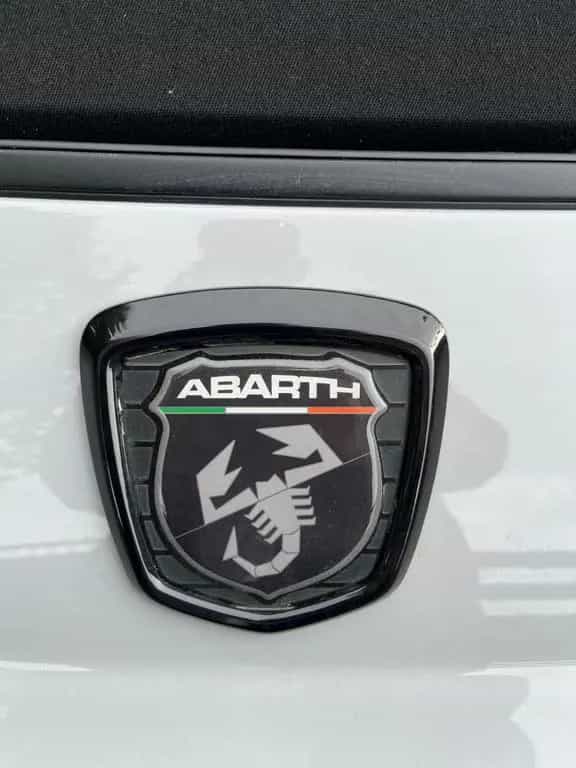 Abarth 595C 1.4 T-Jet 16V 595C - 05/2019-photo-9