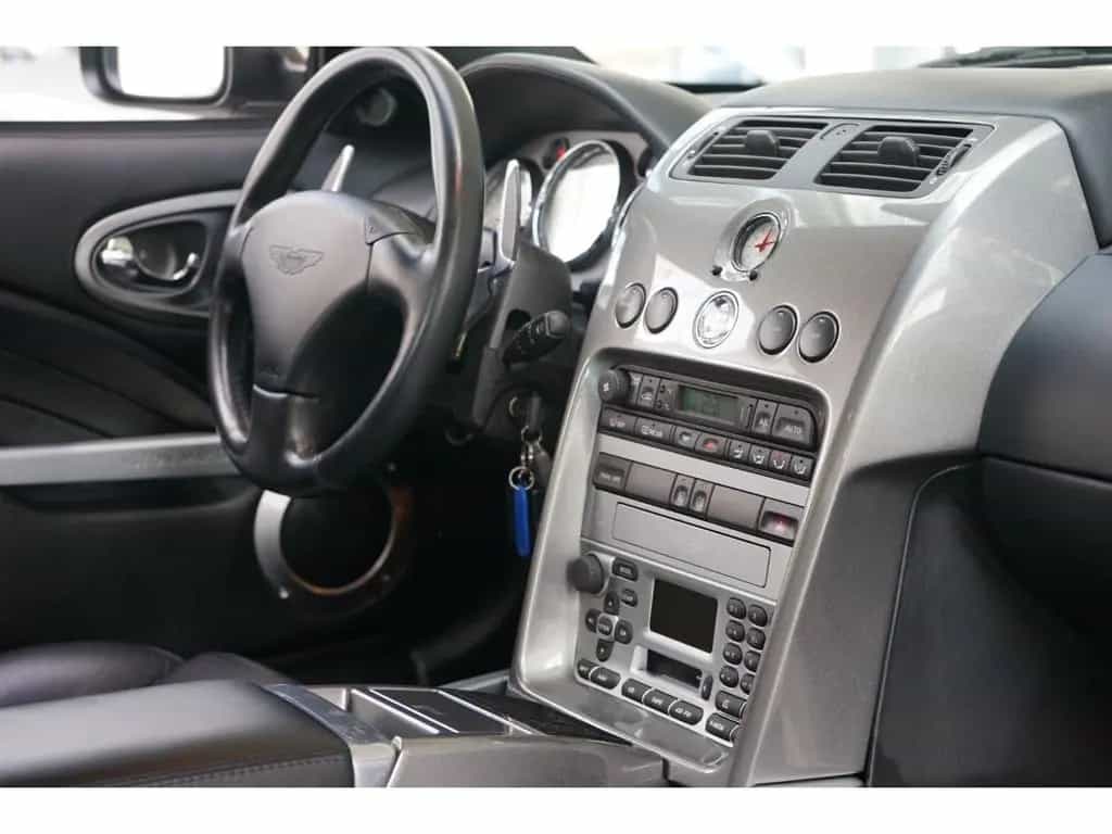 Aston Martin Vanquish V12 1.Hand Sammler-Zustand + Garantie 07/2004-photo-14